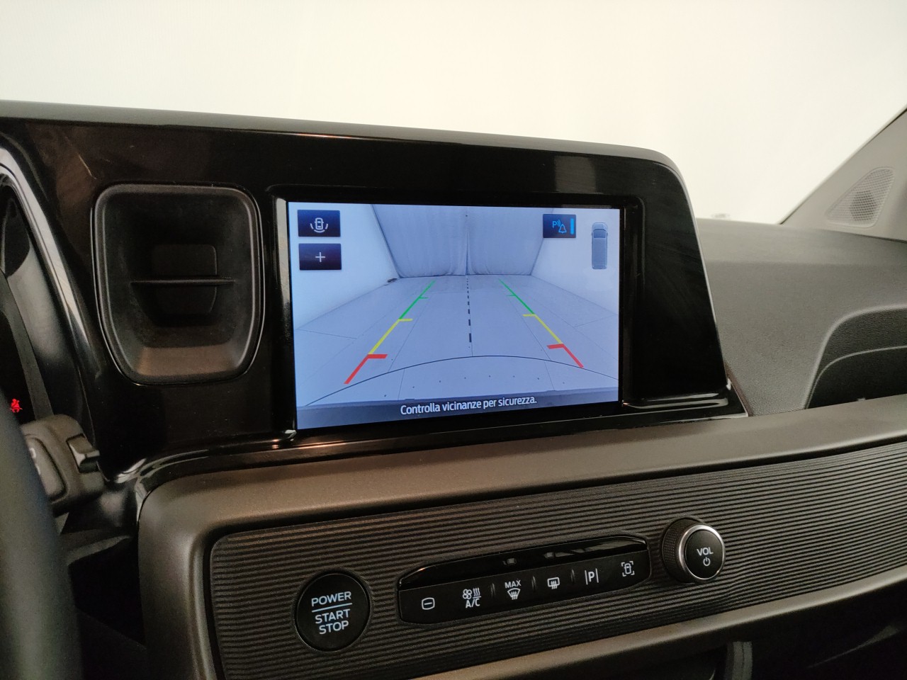 Ford Tourneo Usato 2024 Tourneo Parma