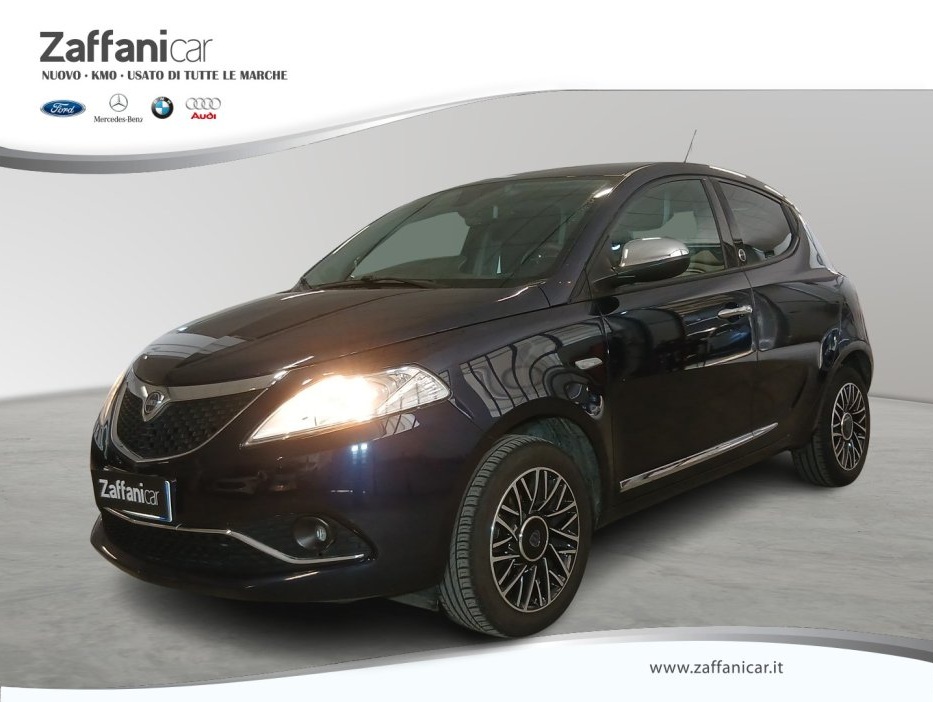 Ypsilon 1.2 69 CV 5 porte GPL Ecochic Platinum