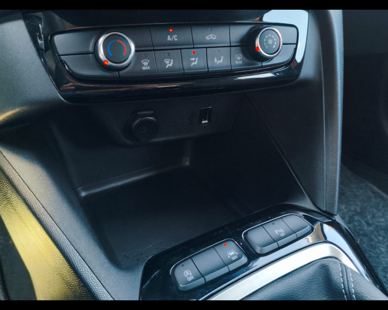 Foto OPEL Corsa 1.2 Edition s&s 75cv