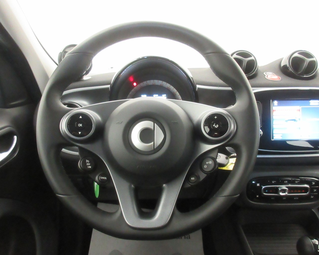 smart forfour forfour 22kW EQ Passion - 14