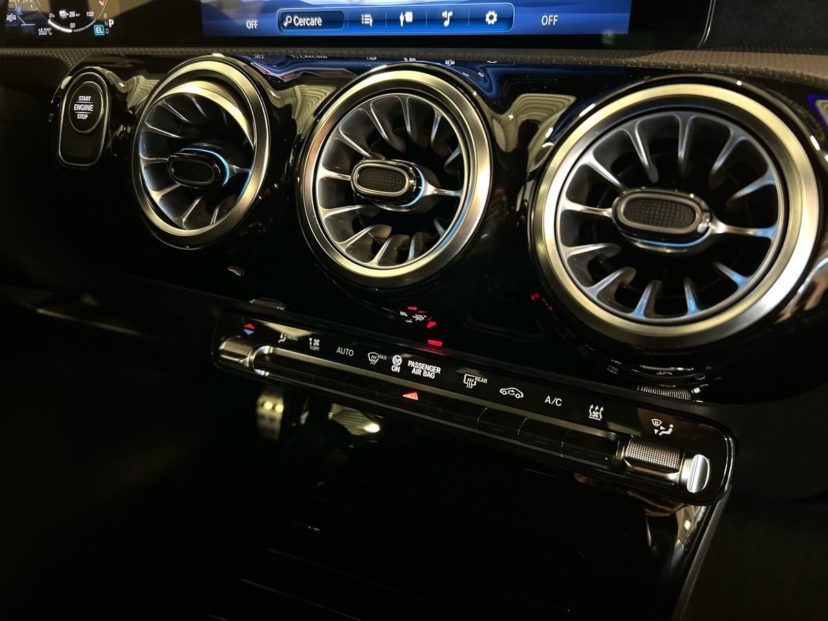 Mercedes  A 250 e phev AMG Line Advanced Plus auto - 14