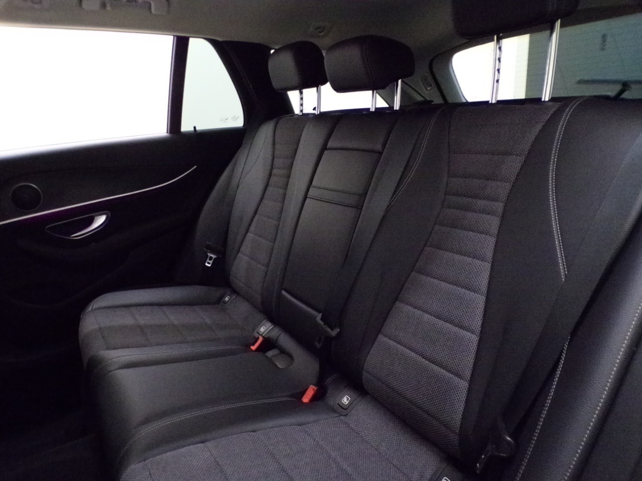 Mercedes Classe E Station Wagon Classe E Station Wagon 300 d Mild hybrid (d EQ-BOOST) Premium 4Matic 9G-Tronic Plus - 14