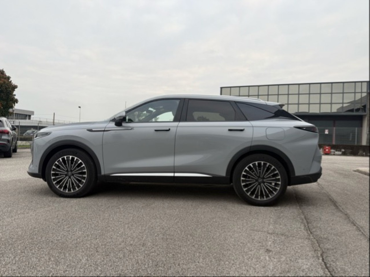 Omoda OMODA 9 9 PHEV - 1.5TGDI - Premium (AWD) - 4