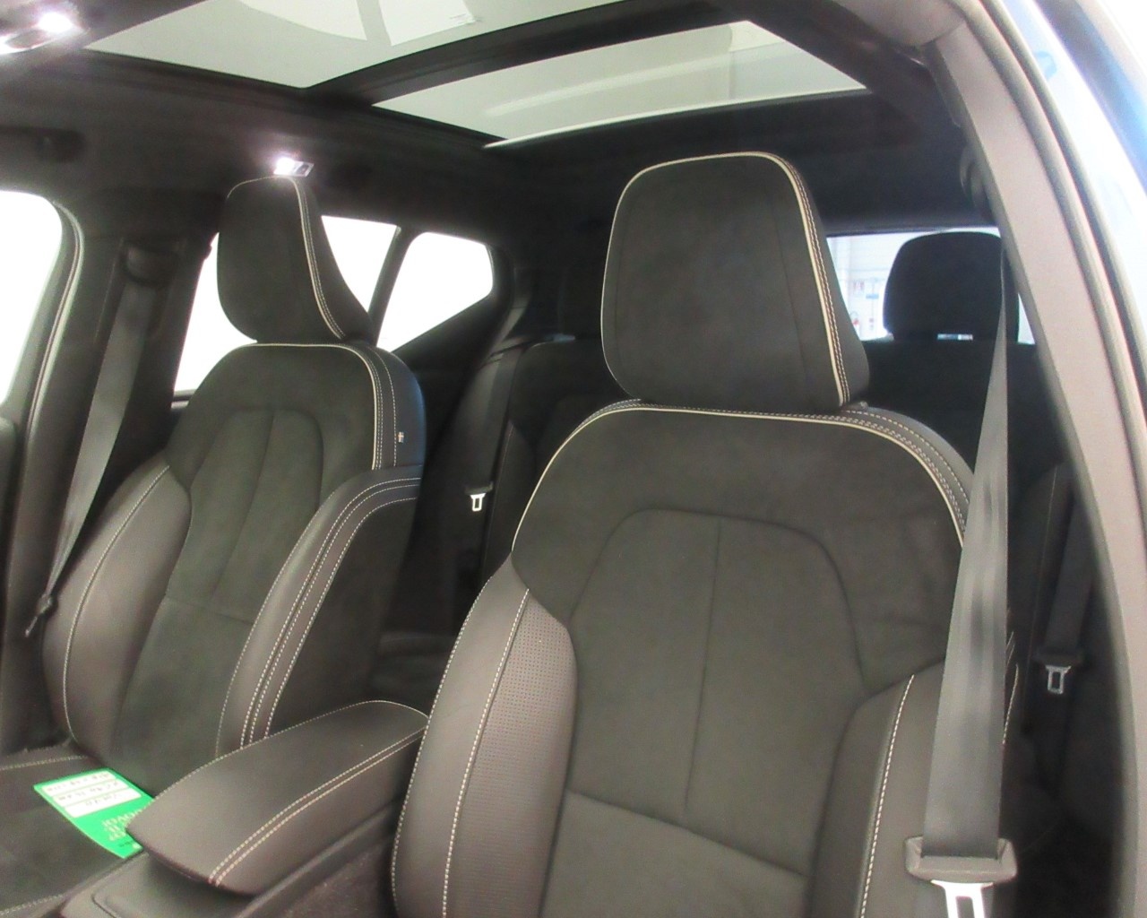 Volvo XC40 XC40 2.0 D4 R-Design AWD Geartronic - 11