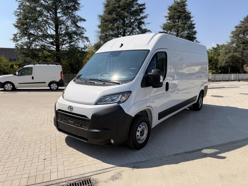 Foto veicolo TOYOTA Proace Max Proace Max 35 2.2d 140cv L3H2 Business Diesel