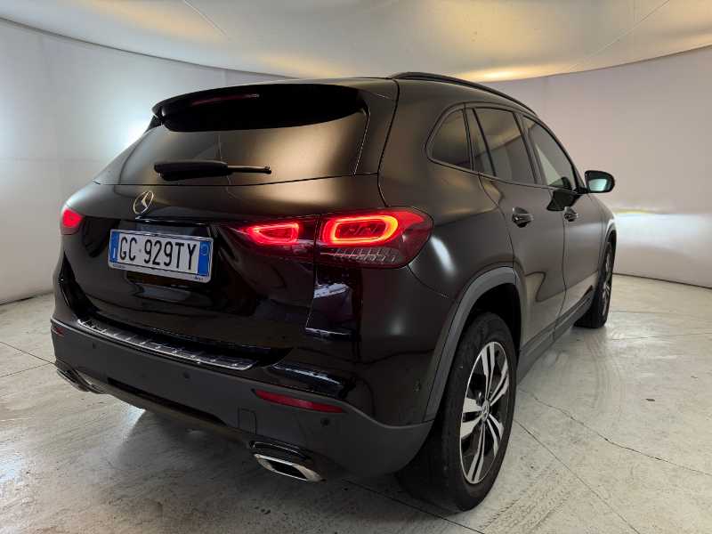 Gla - H247 - Gla 180 D Business Auto
