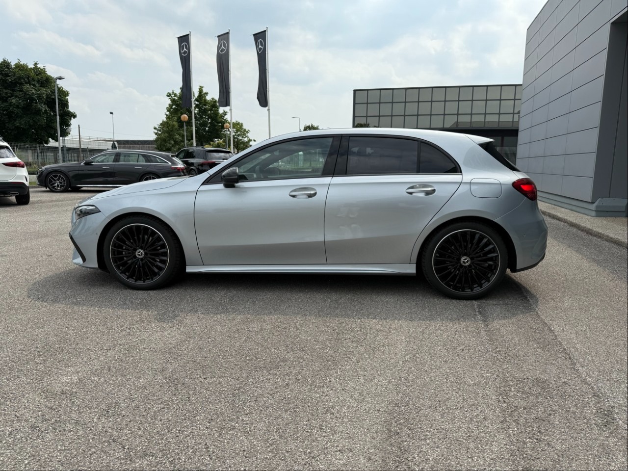 Mercedes Classe A Classe A 180 d Automatic AMG Line ADVANCED PLUS - 4