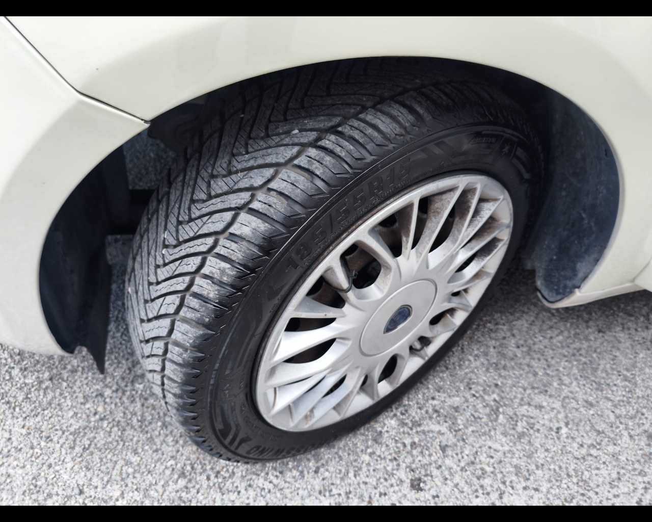 Foto LANCIA Ypsilon 1.2 Gold ecochic Gpl 69cv