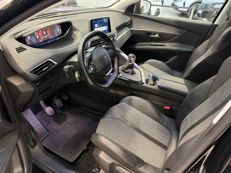 3008 Ii - 3008 1.2 Pt Turbo Allure S&s 130cv My18