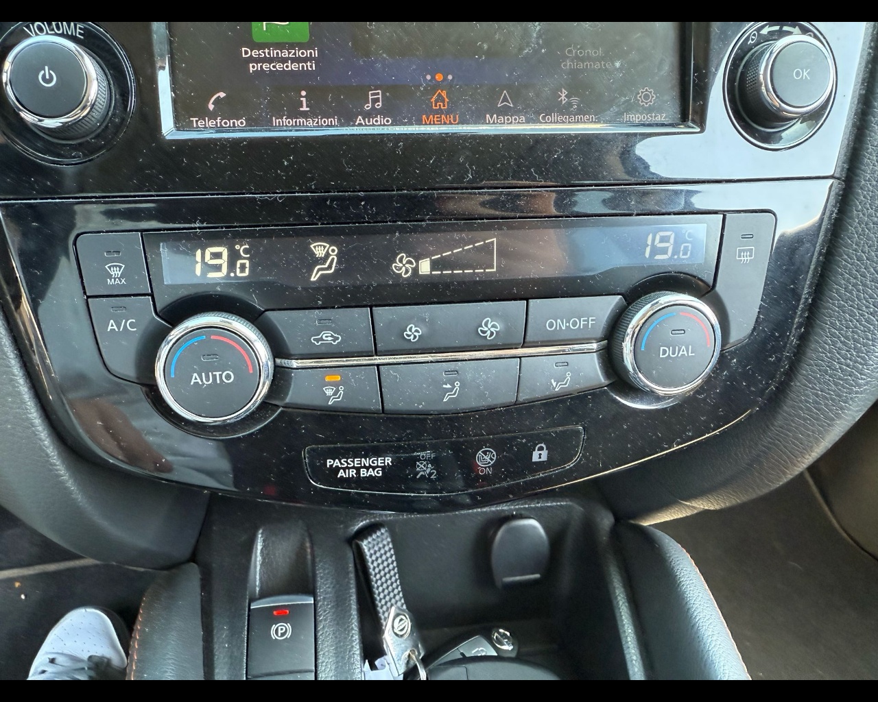Foto NISSAN Qashqai 1.7 dci N-Connecta 150cv