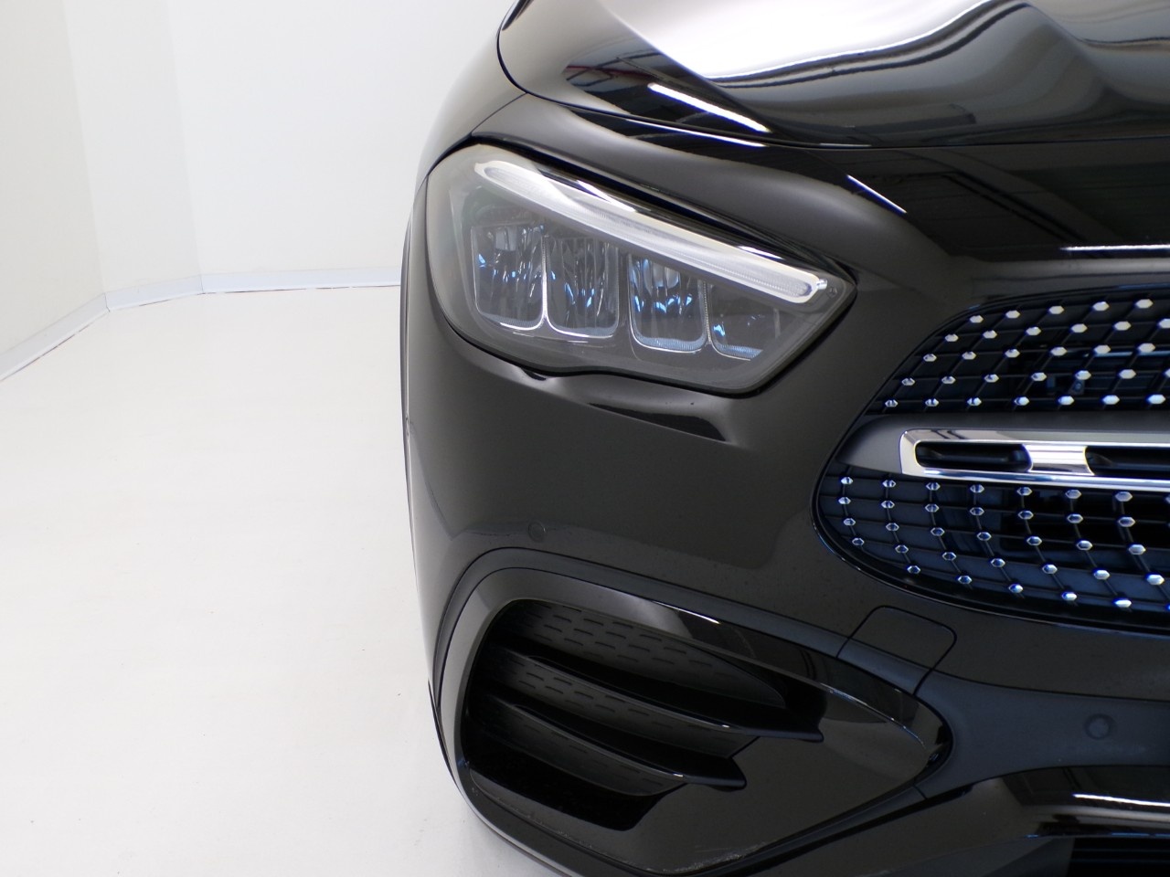 Mercedes  GLA 200 D AMG Line Advanced Plus 8G-DCT - 5
