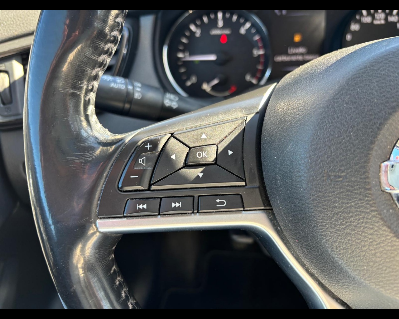 Foto NISSAN X-Trail 1.7 dci Tekna 4wd