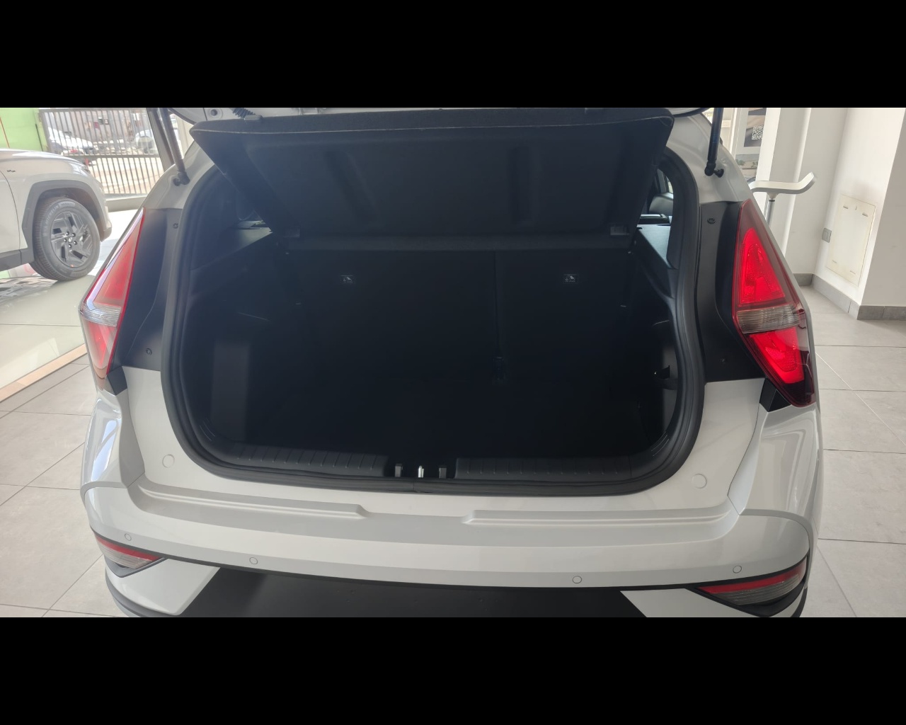 Foto HYUNDAI Bayon MY26 1.0 T-GDI DARK LINE