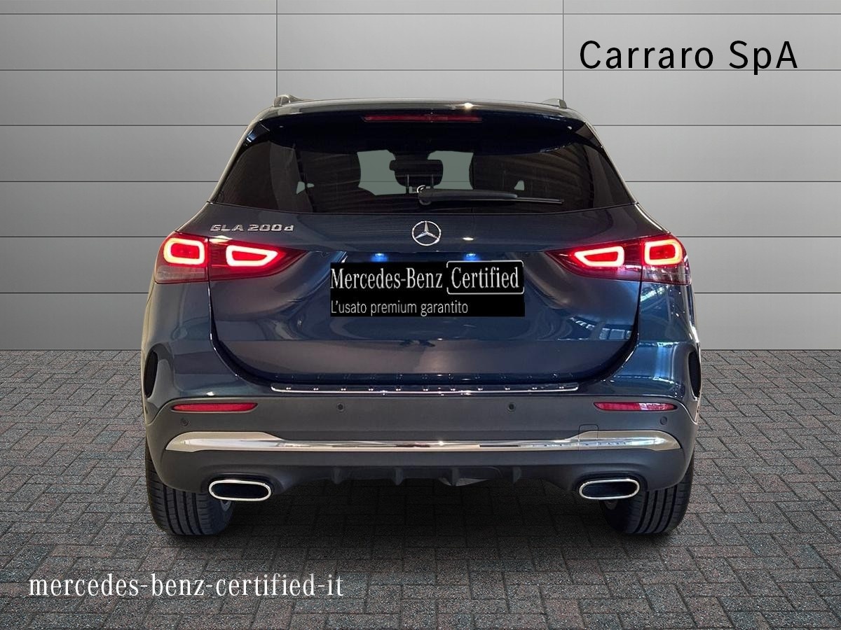 Mercedes GLA GLA 200 D Premium 8G-DCT - 4