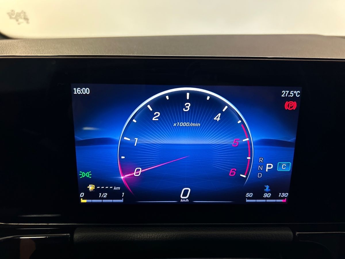 Mercedes GLA GLA 180 D Advanced 8G-DCT - 13