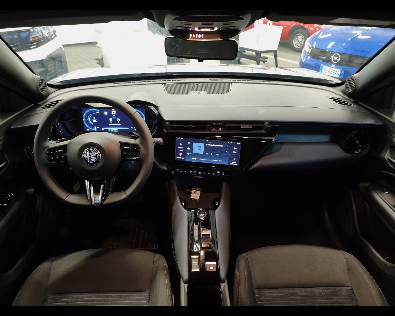 Foto ALFA ROMEO Junior 1.2 ibrida 145cv edct6