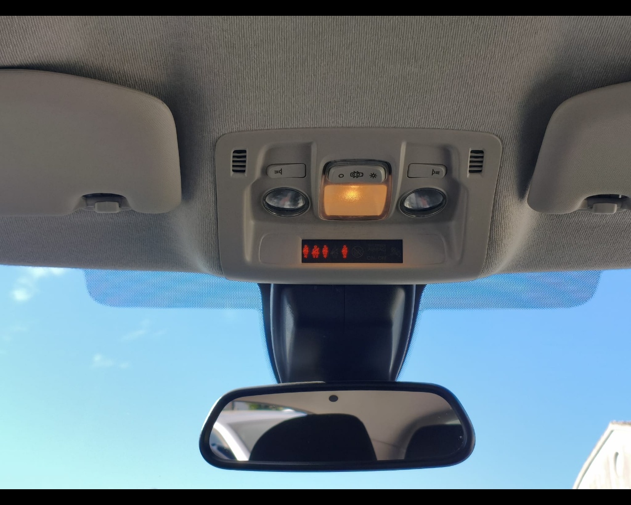 Foto CITROEN C3 1.5 bluehdi Shine s&s 100cv 6m