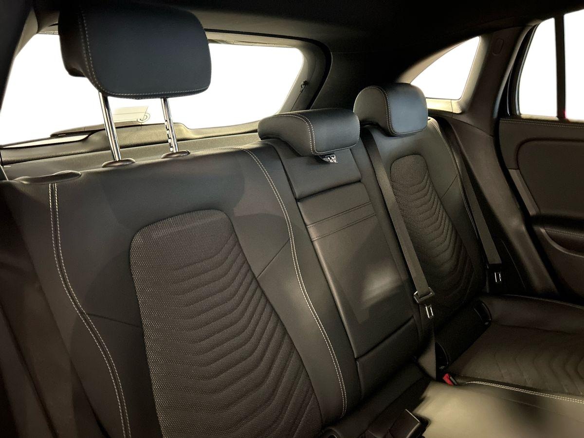 Mercedes  EQA 250+ Sport - 16