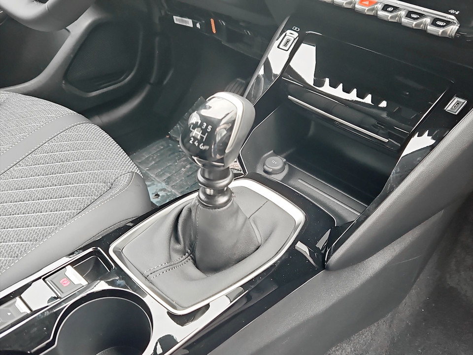 PEUGEOT 208 5P – ALLURE PureTech 100 S&S Benzina km0 - 15