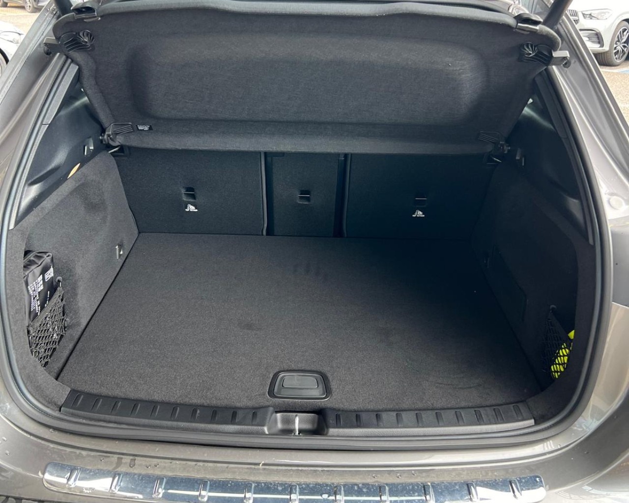 Mercedes EQA EQA 250+ Progressive Advanced Plus - 15