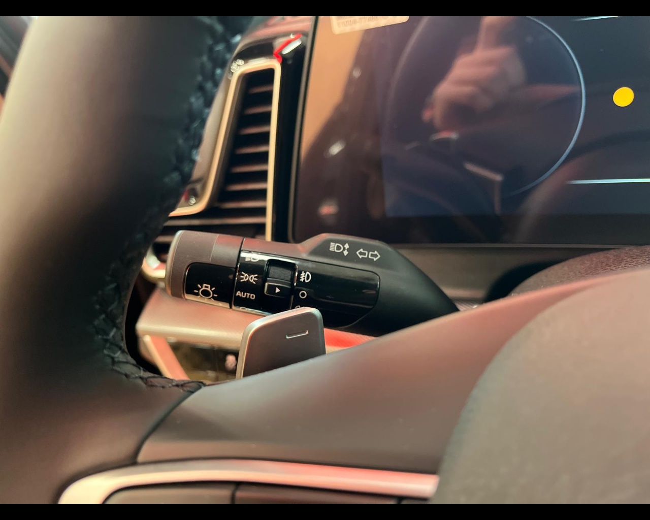 Foto KIA SPORTAGE MY25 1.6 PHEV AWD GTL SPT