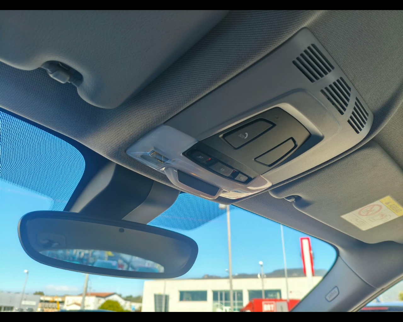 Foto BMW X1 sdrive18i xLine 140cv
