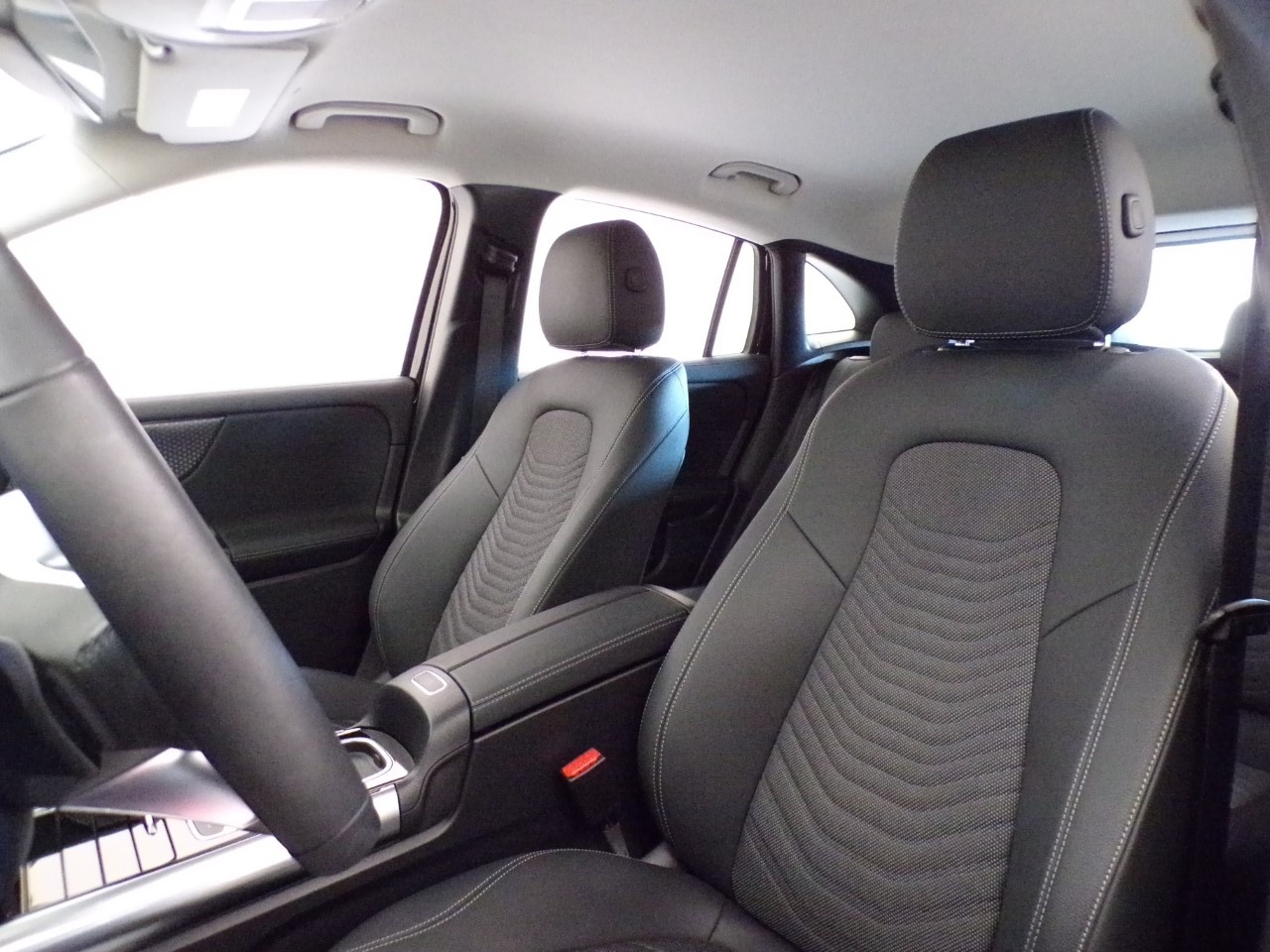 Mercedes  GLA 180 Progressive Advanced 7G-DCT - 12