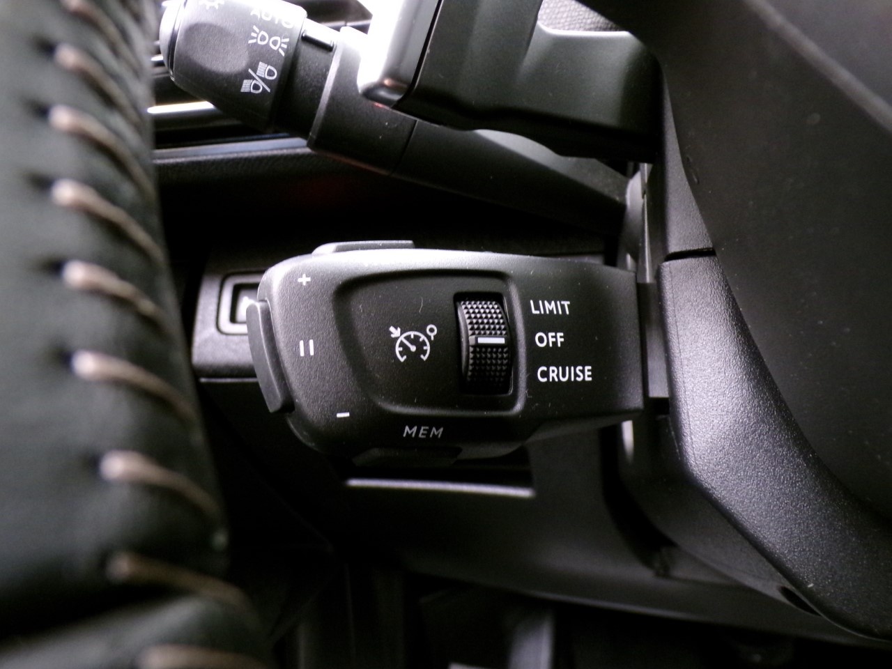 Peugeot 5008 5008 1.2 Hybrid 48V 136cv Active Pack e-DCS6 S&S - 16