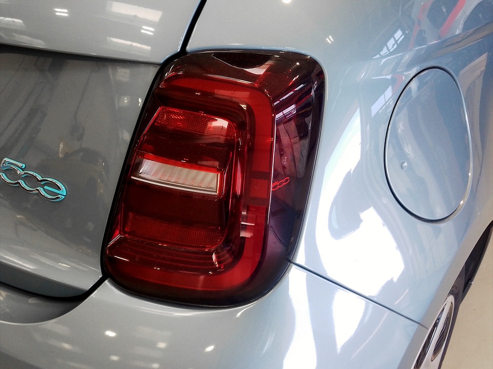 FIAT 500 500e 42 kWh Passion Elettrica usato - 18