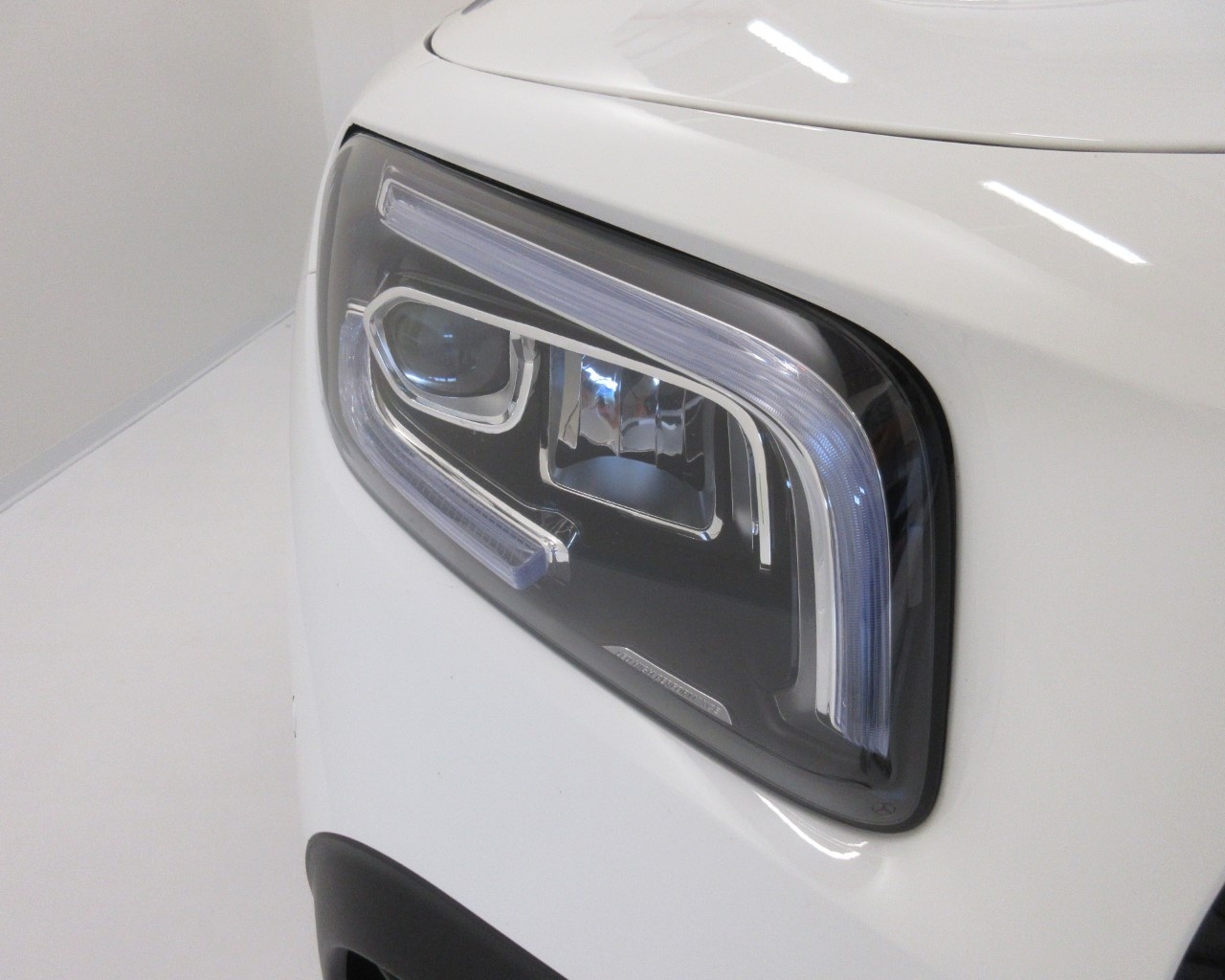 Mercedes GLB GLB 180 D Premium 8G-DCT - 5