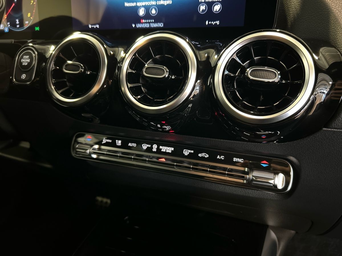 Mercedes GLA GLA 200 Premium 7G-DCT - 14