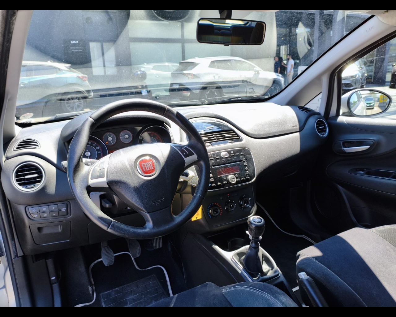 Foto FIAT Punto 5p 1.2 Easy