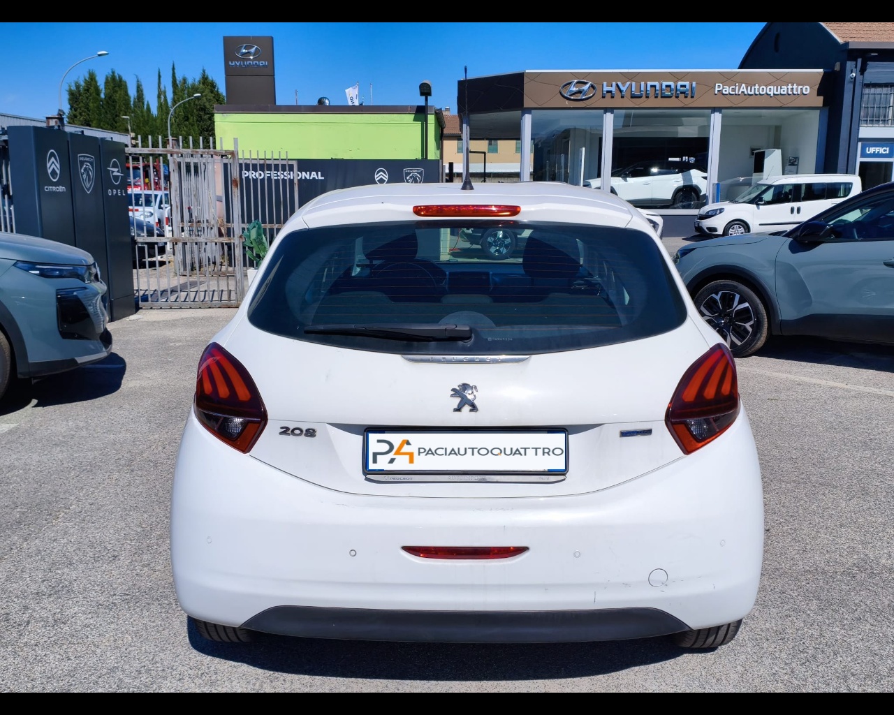 Foto PEUGEOT 208 5p 1.2 puretech Active 82cv
