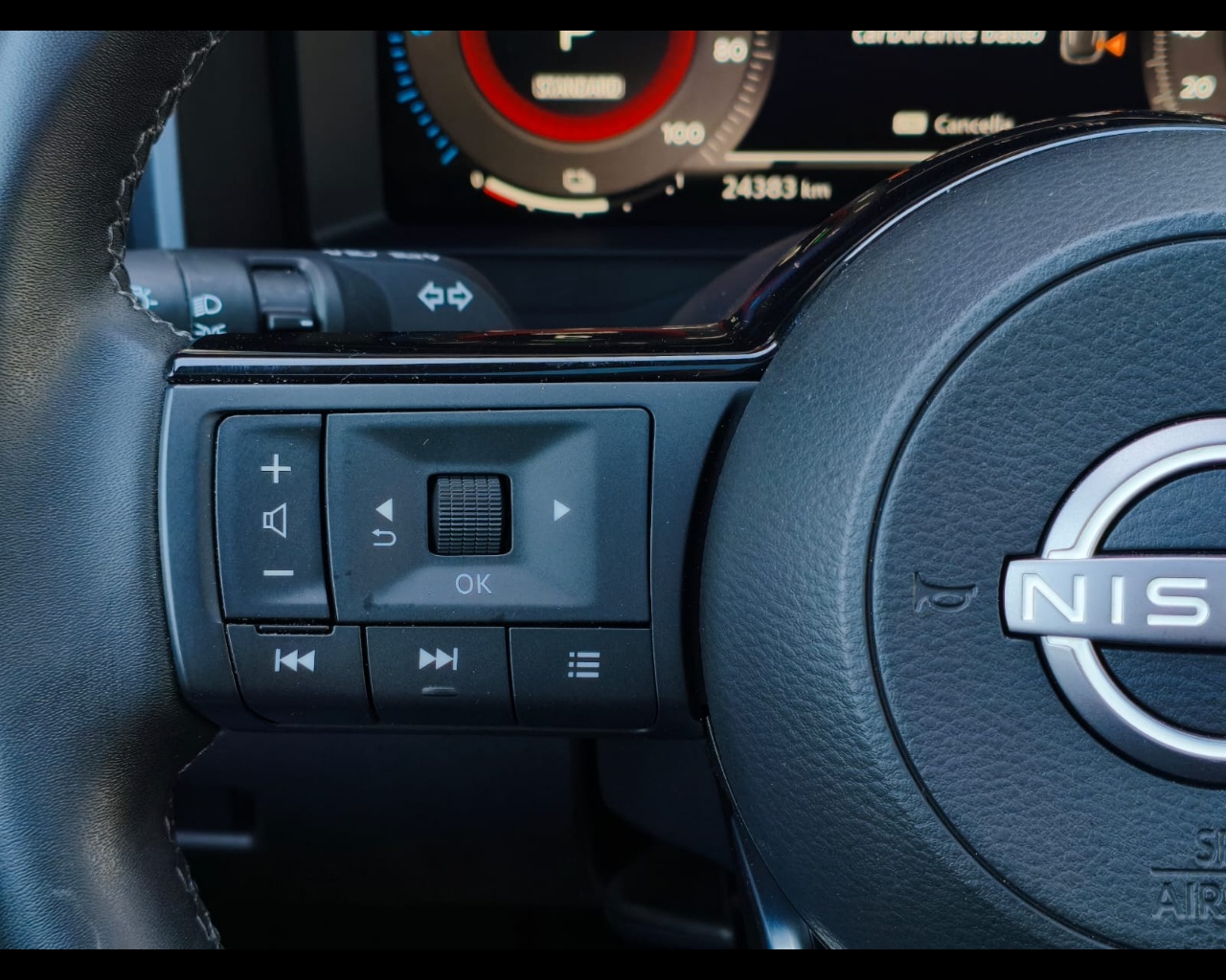 Foto NISSAN Qashqai 1.5 e-power 90th Anniversary 2wd