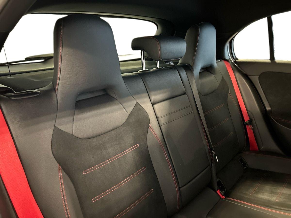 Mercedes-AMG Classe A AMG Classe A AMG 35 Premium Plus AMG 4Matic Speedshift DCT AMG 8G - 16