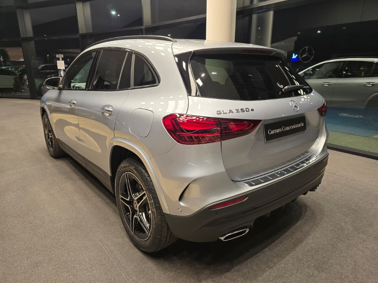 Mercedes GLA GLA 250e Plug-in hybrid Automatic AMG Line Extra - 3
