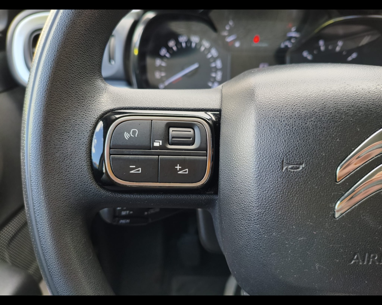 Foto CITROEN  C3 1.2 puretech Feel s&s 83cv neopatentati 