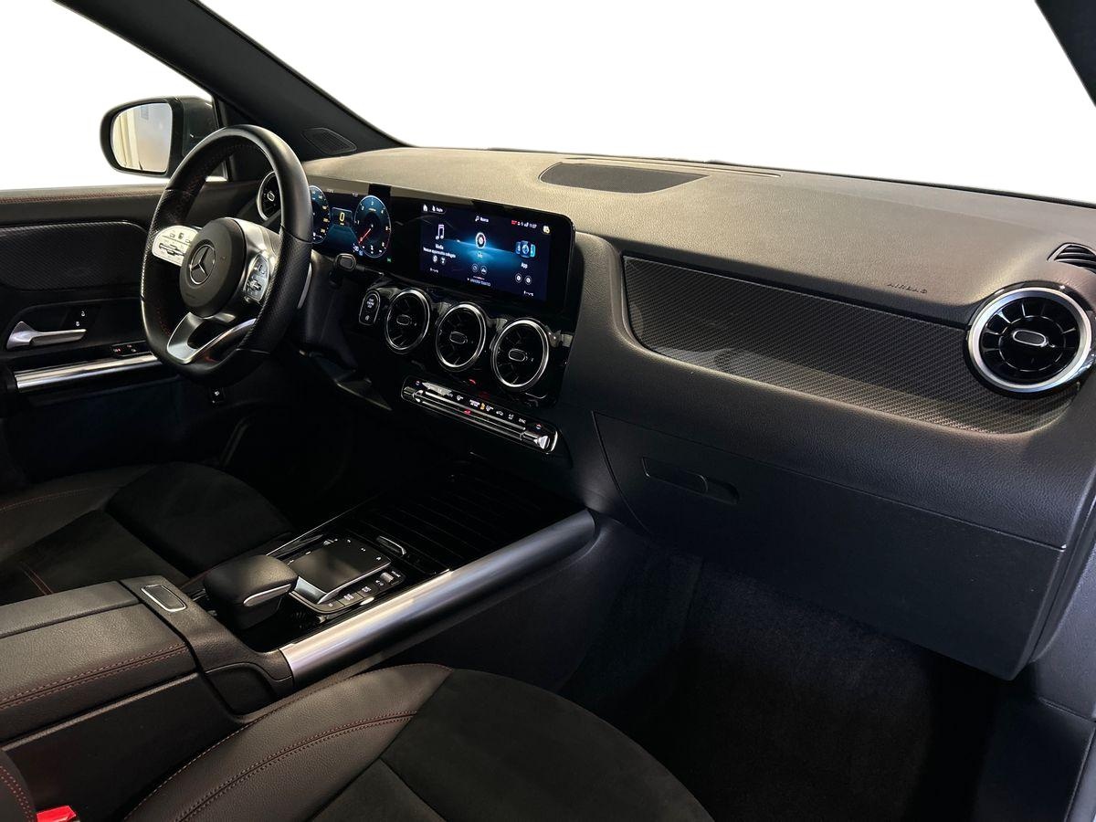 Mercedes GLA GLA 200 D Premium 4Matic 8G-DCT - 15