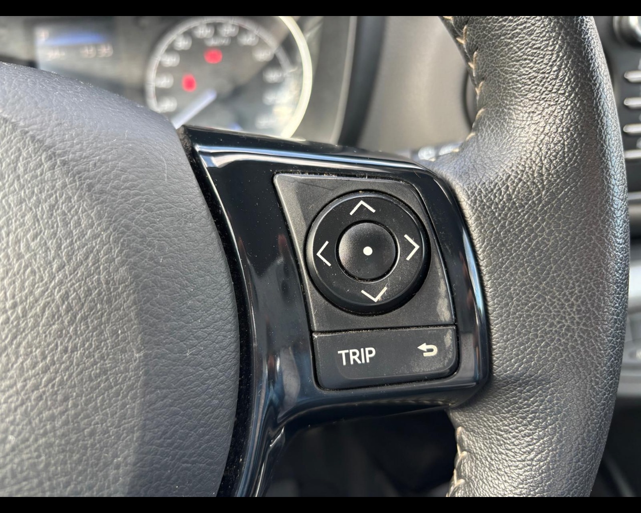 Foto TOYOTA Yaris 5p 1.5h Active 