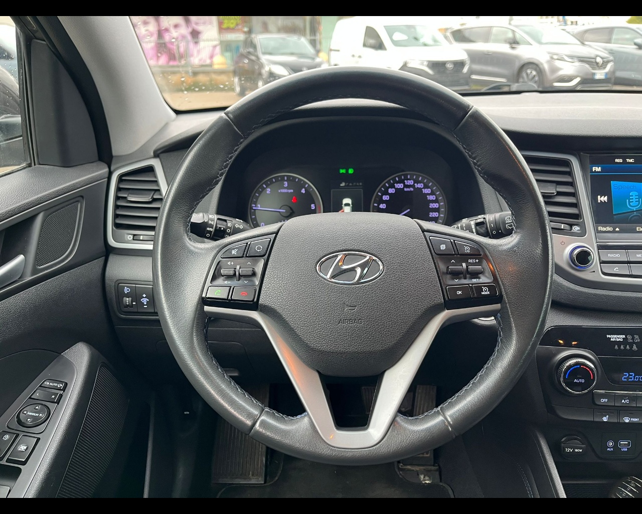 Foto HYUNDAI Tucson 1.7 crdi Xpossible 2wd 115cv