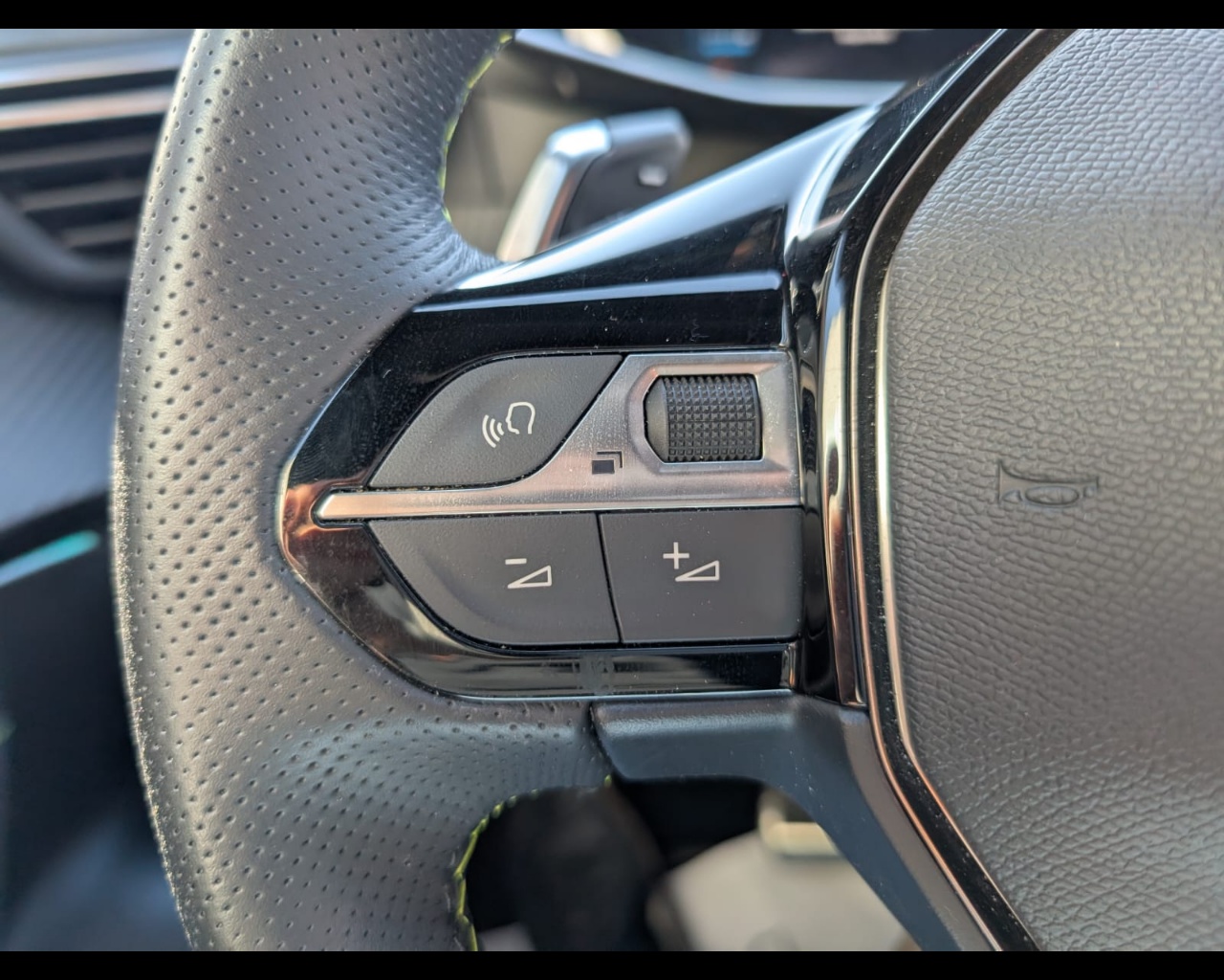 Foto PEUGEOT 2008 1.5 bluehdi GT s&s 130cv eat8