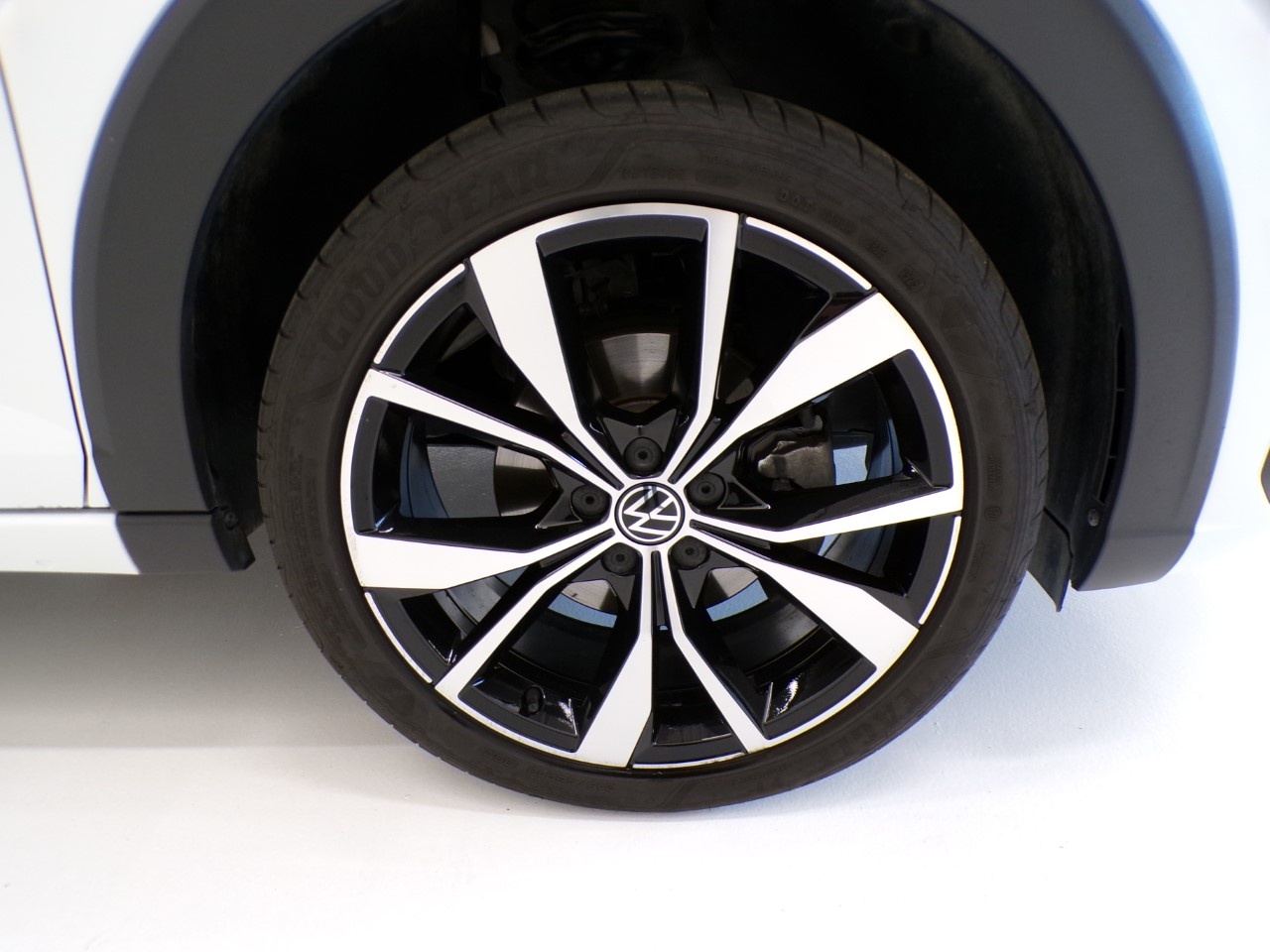 Volkswagen Taigo Taigo 1.0 tsi R-Line 110cv - 4