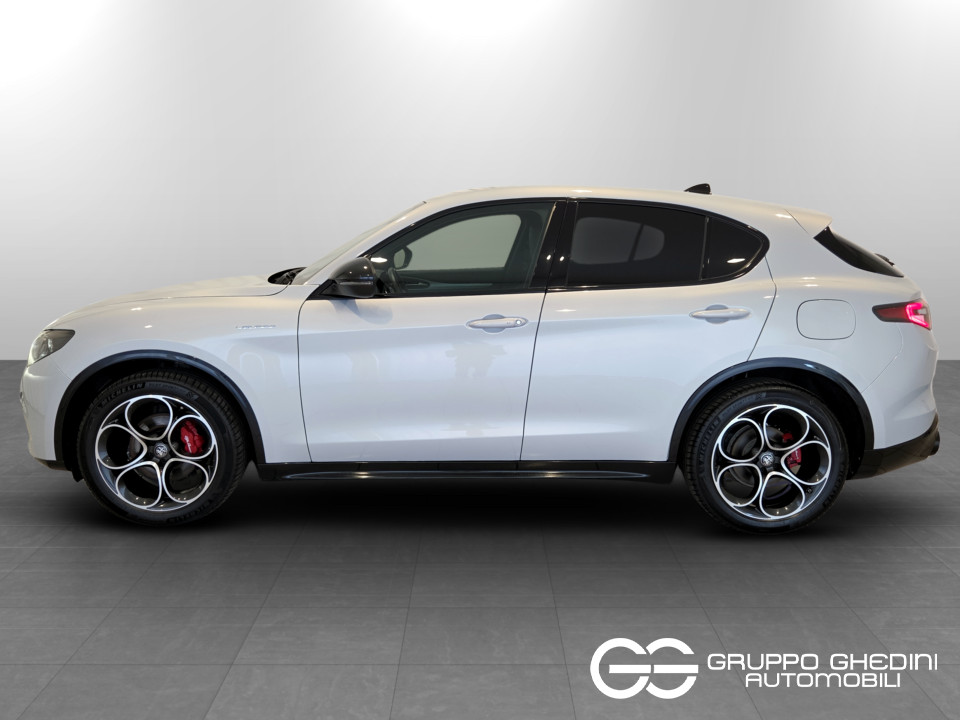 ALFA ROMEO Stelvio 2.2 t Veloce Q4 210cv auto Diesel usato - 1