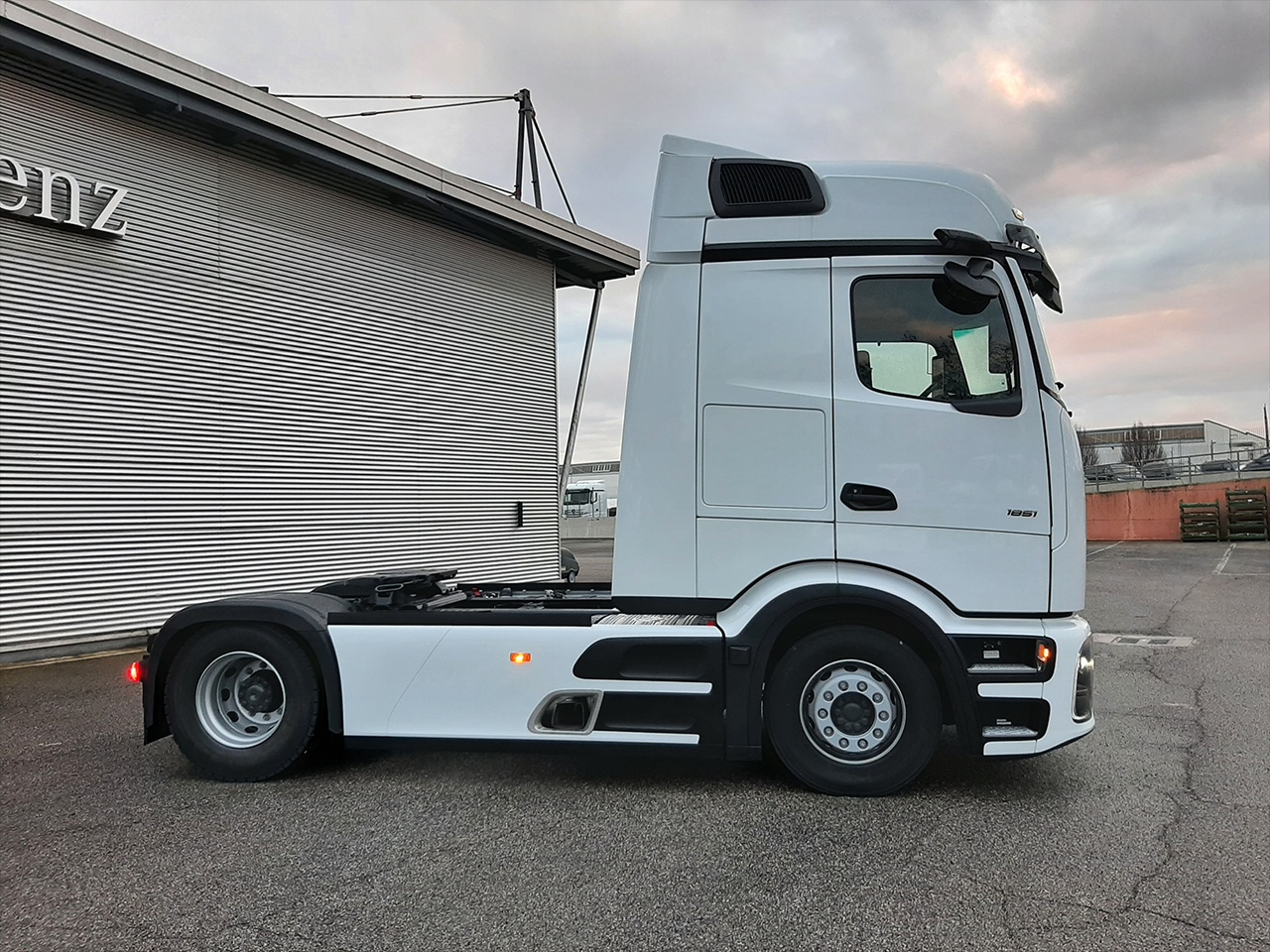 Mercedes Actros New Actros L ProCabin 1851 LS - 3