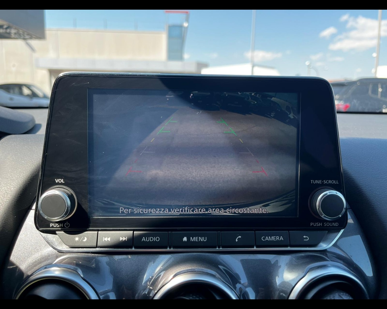 Foto NISSAN Juke 1.0 dig-t N-Connecta 114cv