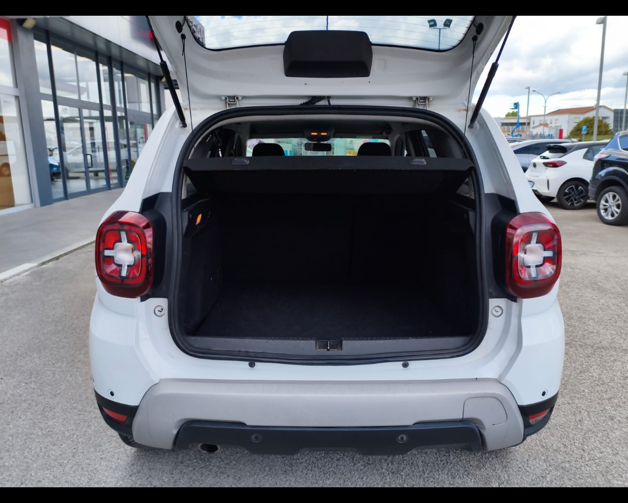 Foto DACIA Duster 1.5 blue dci Prestige 4x2 s&s 115cv 