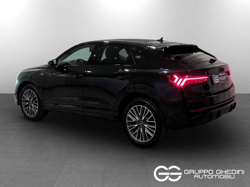 AUDI Q3 Sportback 35 2.0 tdi s-tronic Diesel usato - 2