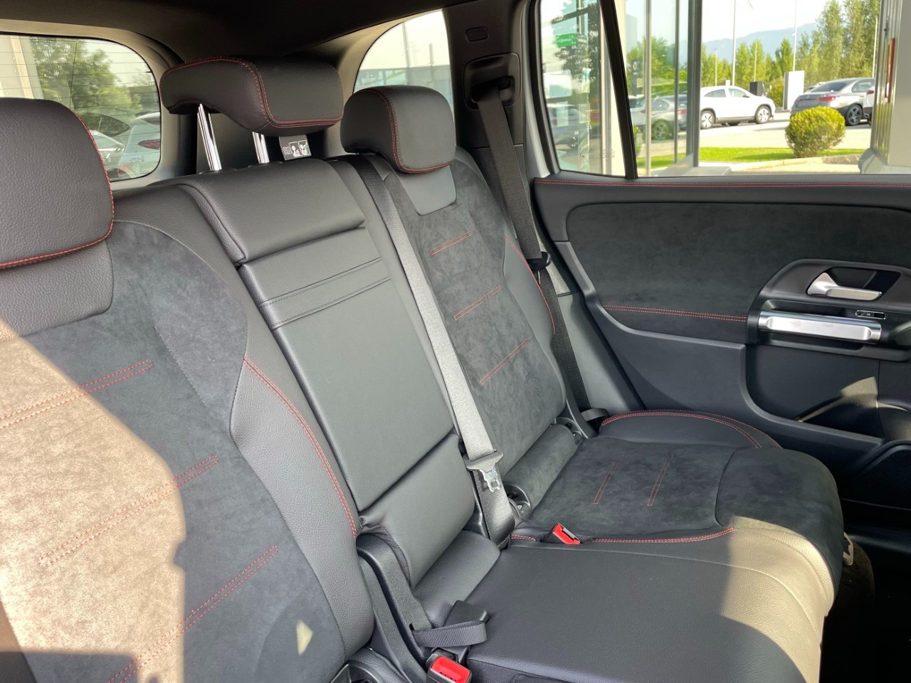 Mercedes GLB GLB 180 d Automatic AMG Line ADVANCED PLUS - 14