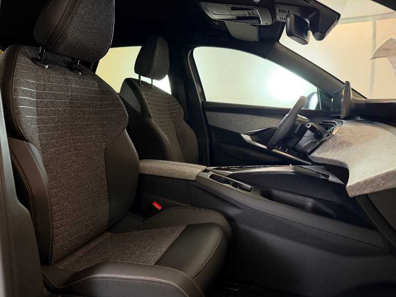 Nuova 3008 Allure - Hybrid 136 E-dcs6