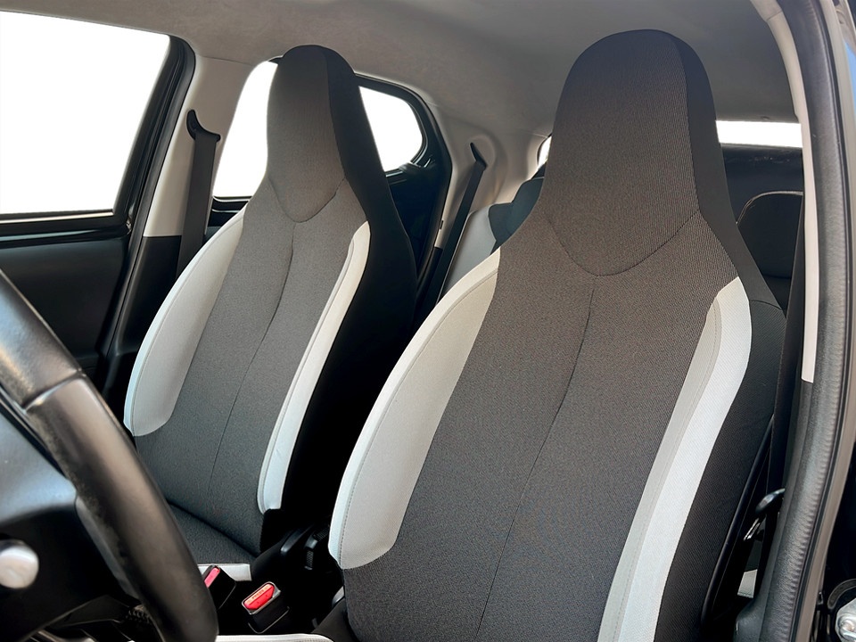 TOYOTA Aygo 1.0 x-play 5p my15 Benzina usato - 6